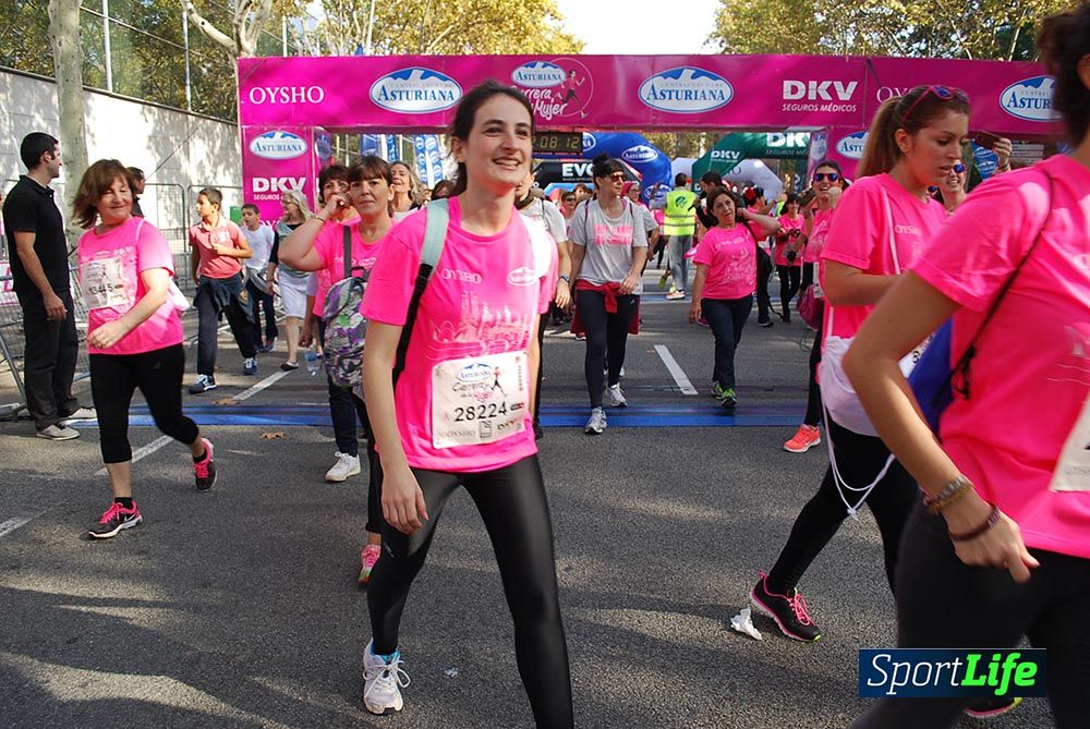 Galería Carrera de la Mujer Barcelona 2015  Arco derecho (2:04 a 2:08)