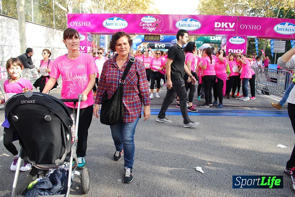 Galería Carrera de la Mujer Barcelona 2015  Arco derecho (2:04 a 2:08)