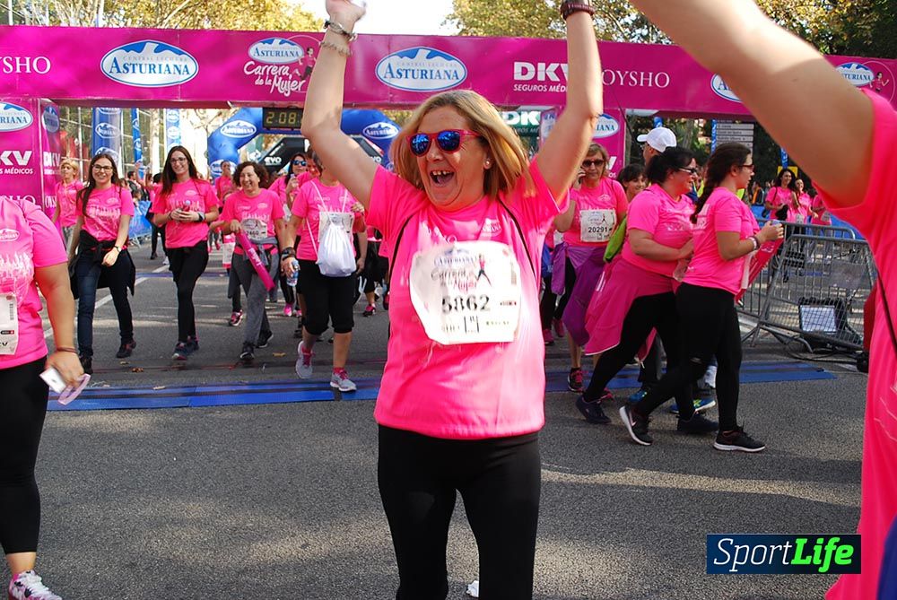 Galería Carrera de la Mujer Barcelona 2015  Arco derecho (2:04 a 2:08)