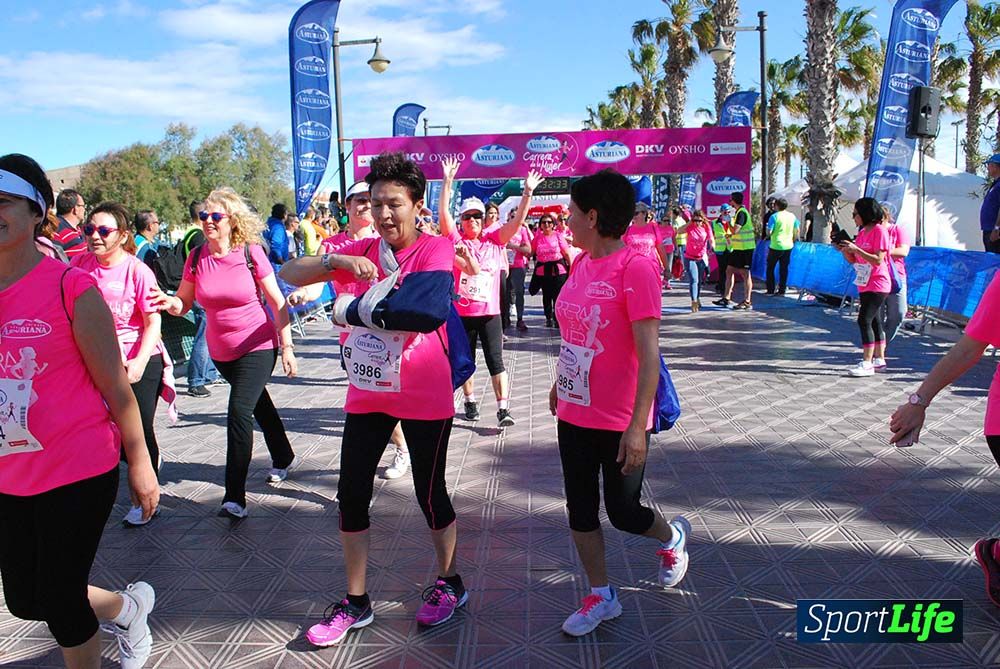 Carrera de la Mujer Valencia 2016: meta (de 01:32 a 01:41)