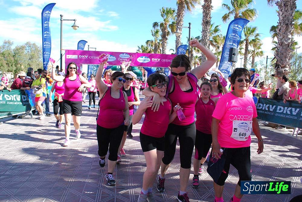 Carrera de la Mujer Valencia 2016: meta (de 01:32 a 01:41)