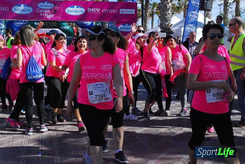 Carrera de la Mujer Valencia 2016: meta (de 01:32 a 01:41)