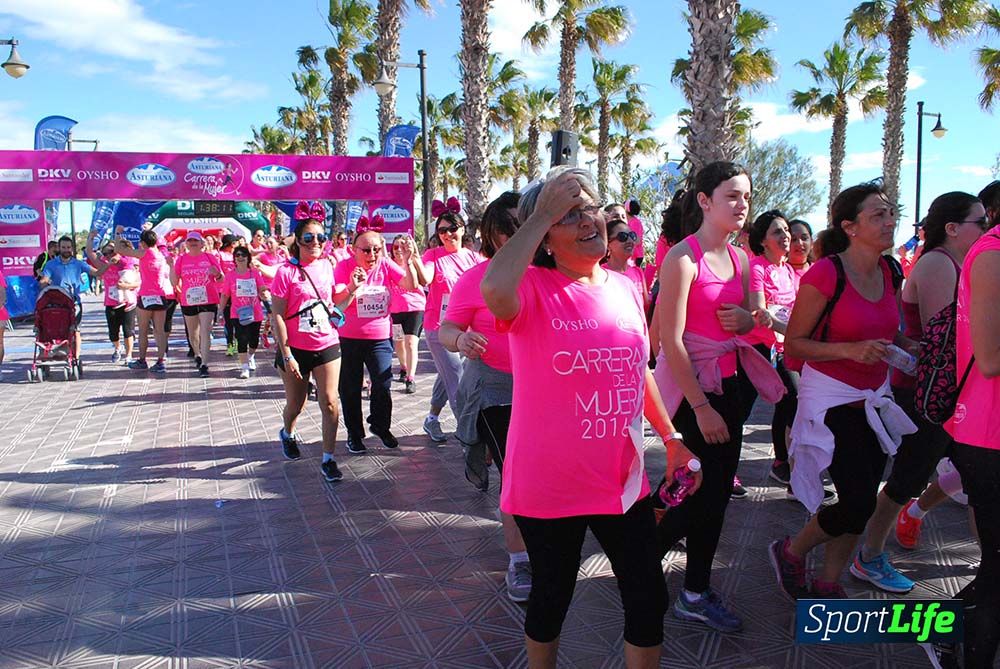 Carrera de la Mujer Valencia 2016: meta (de 01:32 a 01:41)