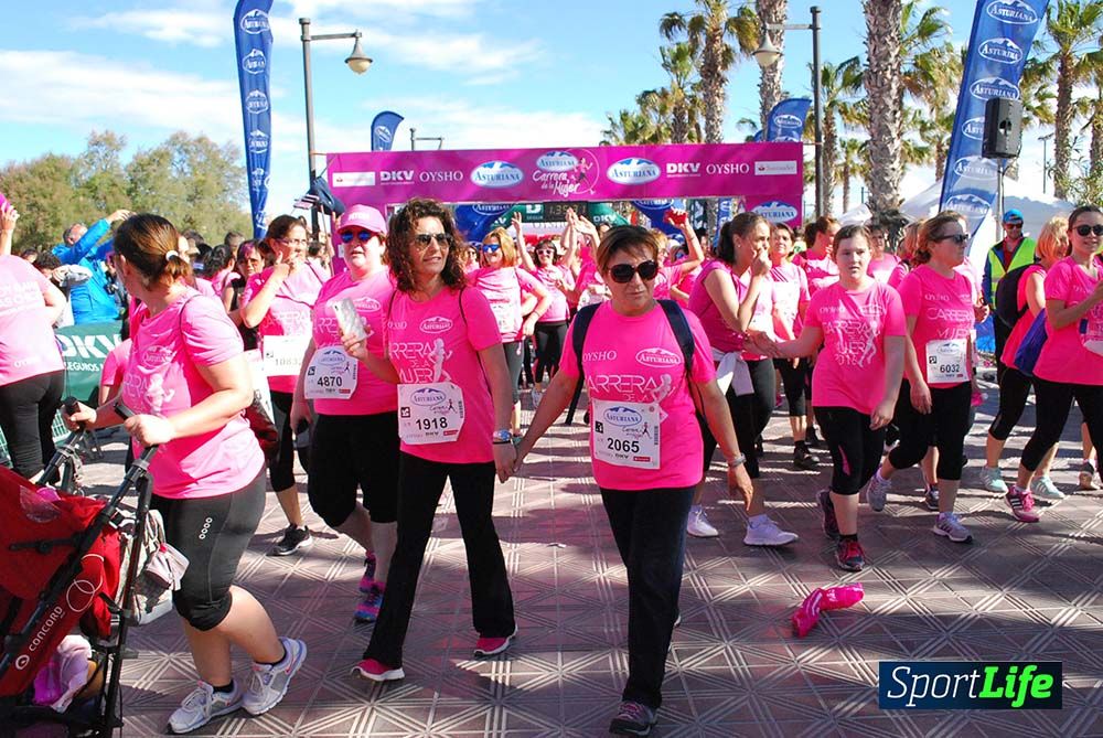 Carrera de la Mujer Valencia 2016: meta (de 01:32 a 01:41)