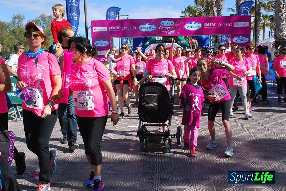 Carrera de la Mujer Valencia 2016: meta (de 01:32 a 01:41)