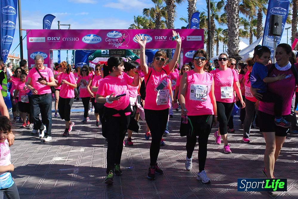 Carrera de la Mujer Valencia 2016: meta (de 01:32 a 01:41)