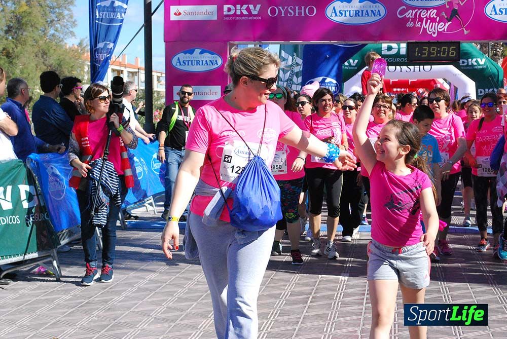 Carrera de la Mujer Valencia 2016: meta (de 01:32 a 01:41)