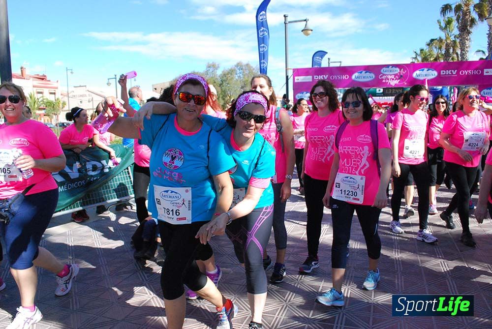 Carrera de la Mujer Valencia 2016: meta (de 01:32 a 01:41)