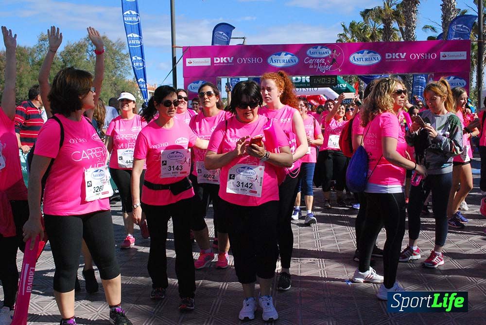 Carrera de la Mujer Valencia 2016: meta (de 01:32 a 01:41)