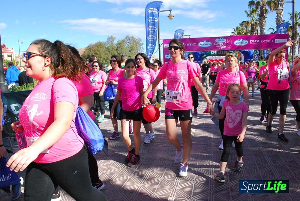 Carrera de la Mujer Valencia 2016: meta (de 01:32 a 01:41)