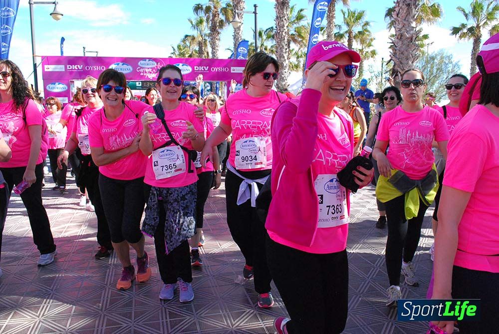 Carrera de la Mujer Valencia 2016: meta (de 01:32 a 01:41)