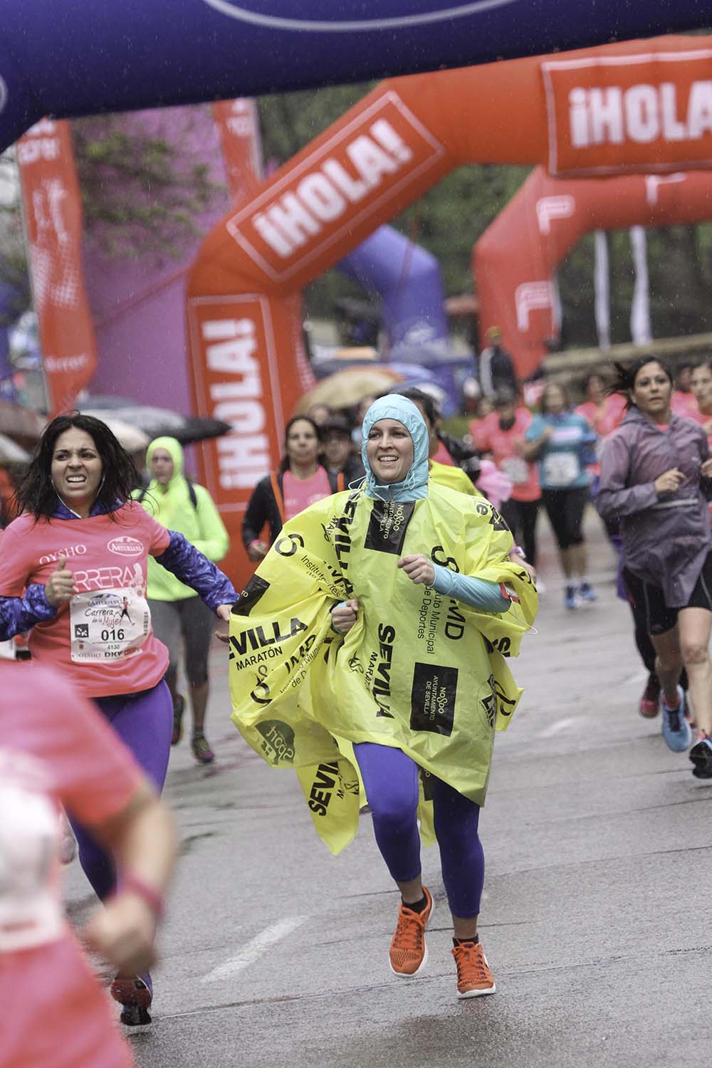 Carrera de la Mujer Madrid Meta 8 arco izquierdo de 9.20 a 9.35