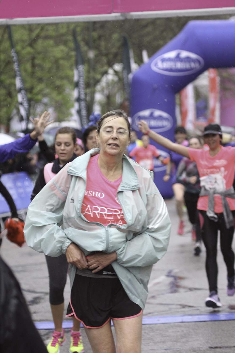 Carrera de la Mujer Madrid Meta 8 arco izquierdo de 9.20 a 9.35