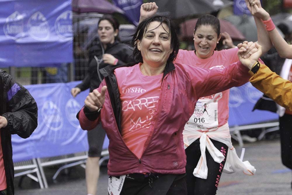 Carrera de la Mujer Madrid Meta 8 arco izquierdo de 9.20 a 9.35