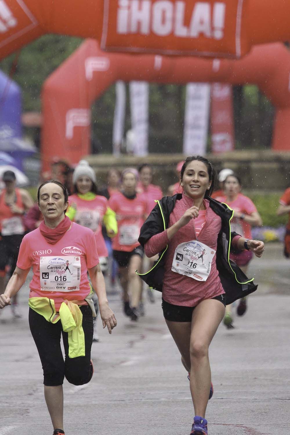 Carrera de la Mujer Madrid Meta 8 arco izquierdo de 9.20 a 9.35