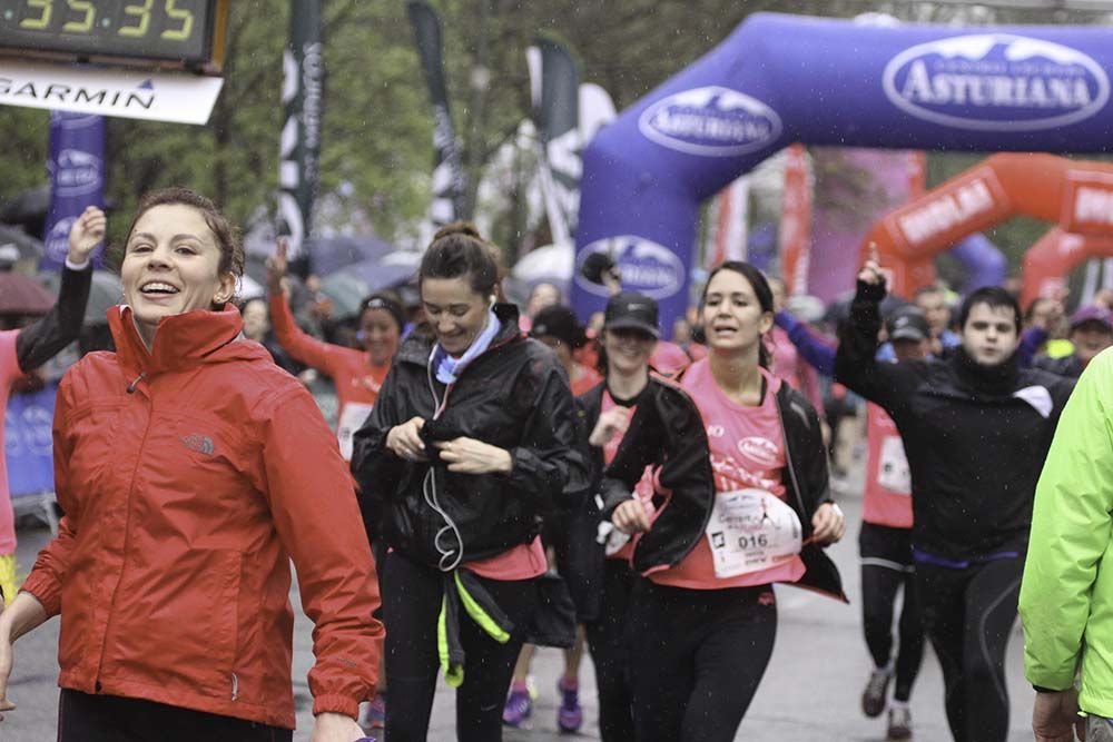 Carrera de la Mujer Madrid Meta 8 arco izquierdo de 9.20 a 9.35