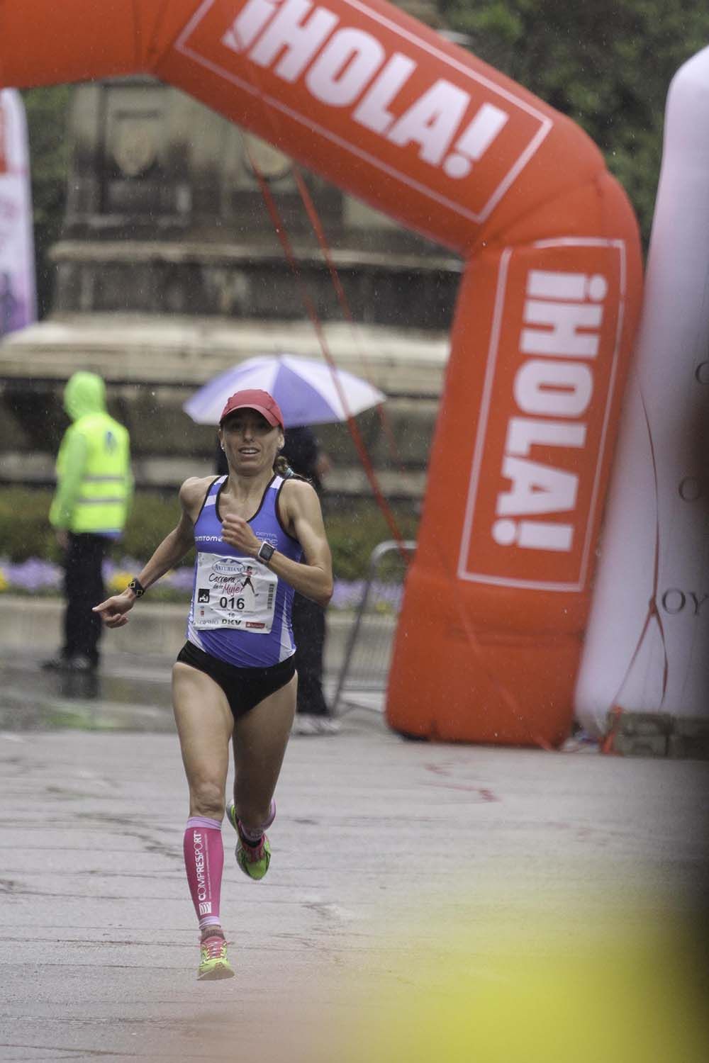 Carrera de la Mujer Madrid Meta 8 arco izquierdo de 9.20 a 9.35