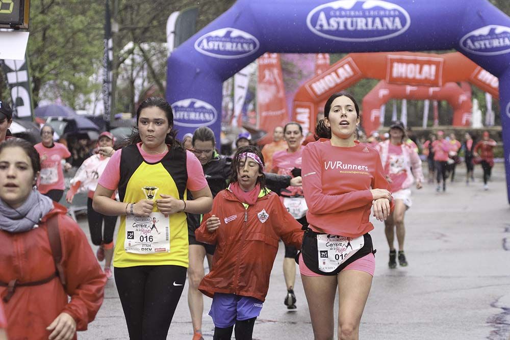 Carrera de la Mujer Madrid Meta 8 arco izquierdo de 9.20 a 9.35