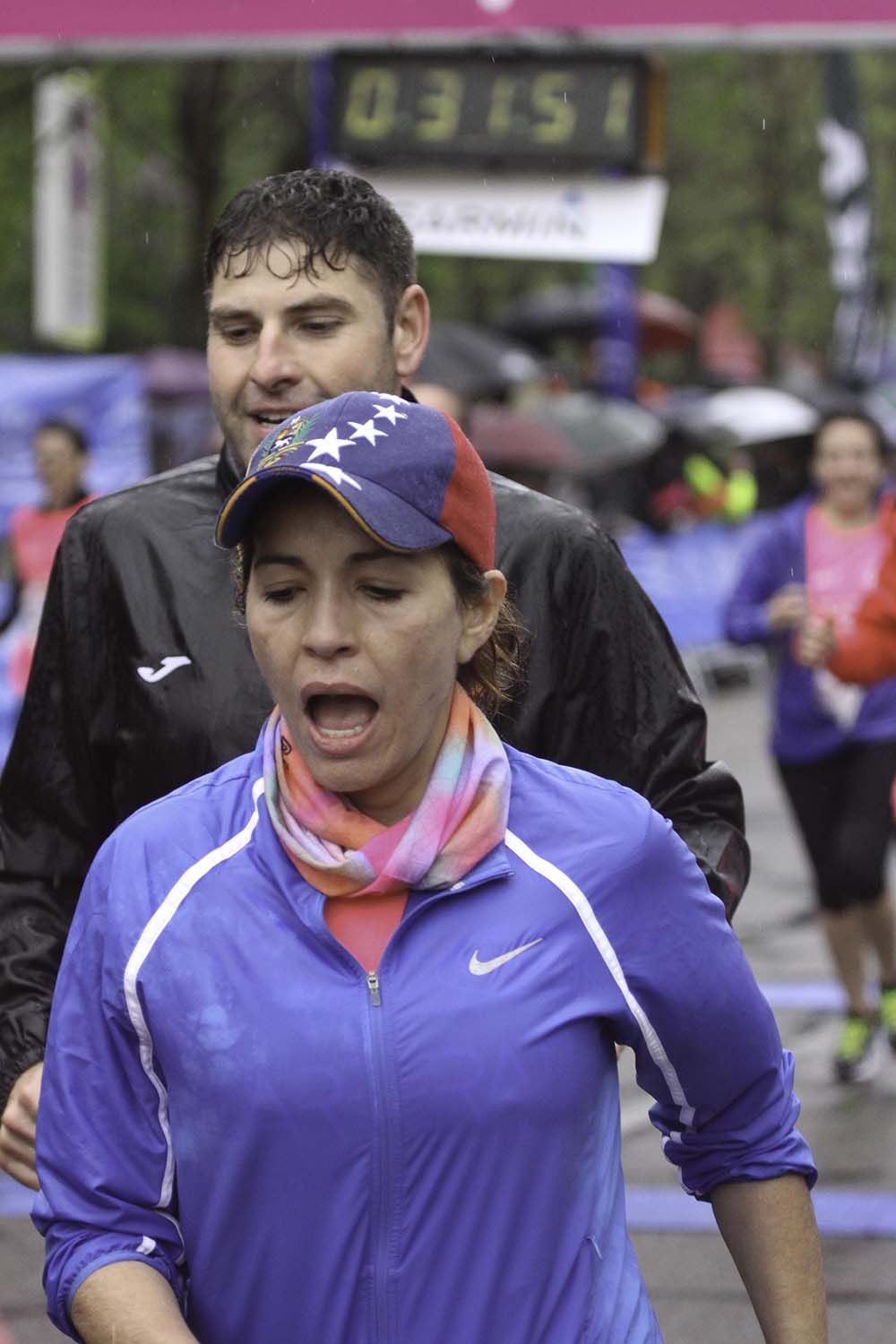 Carrera de la Mujer Madrid Meta 8 arco izquierdo de 9.20 a 9.35