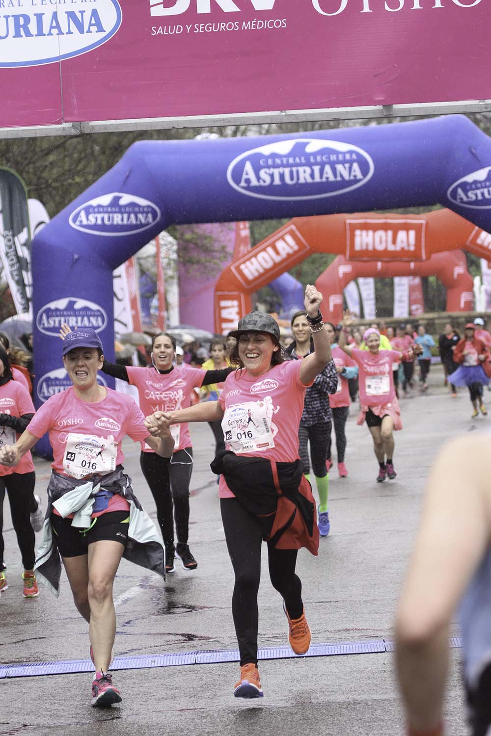 Carrera de la Mujer Madrid Meta 8 arco izquierdo de 9.20 a 9.35