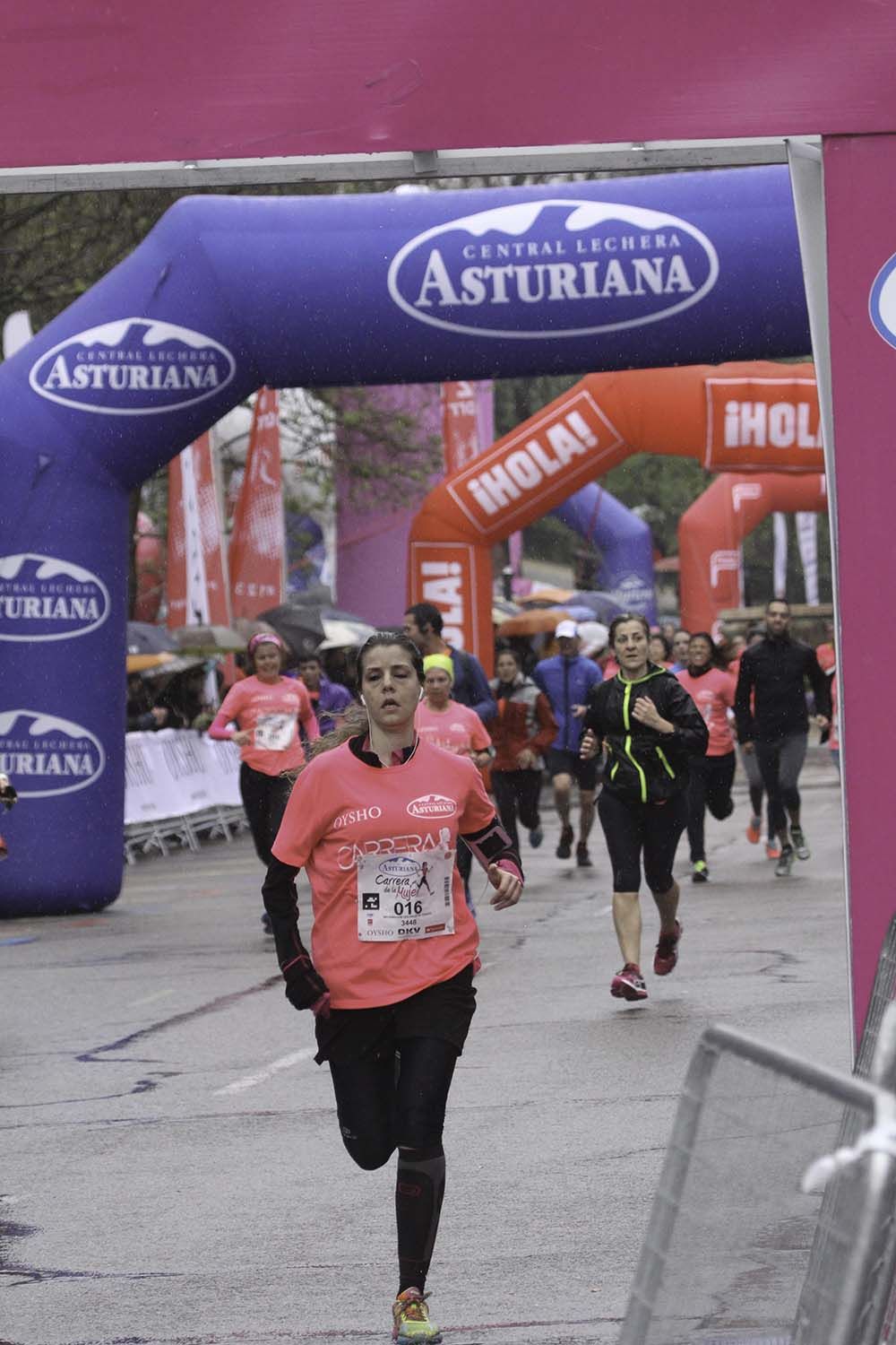 Carrera de la Mujer Madrid Meta 8 arco izquierdo de 9.20 a 9.35
