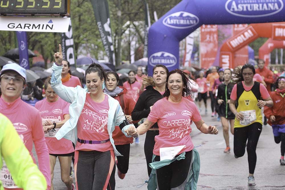 Carrera de la Mujer Madrid Meta 8 arco izquierdo de 9.20 a 9.35