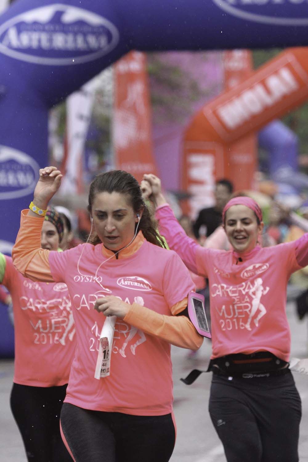 Carrera de la Mujer Madrid Meta 8 arco izquierdo de 9.20 a 9.35