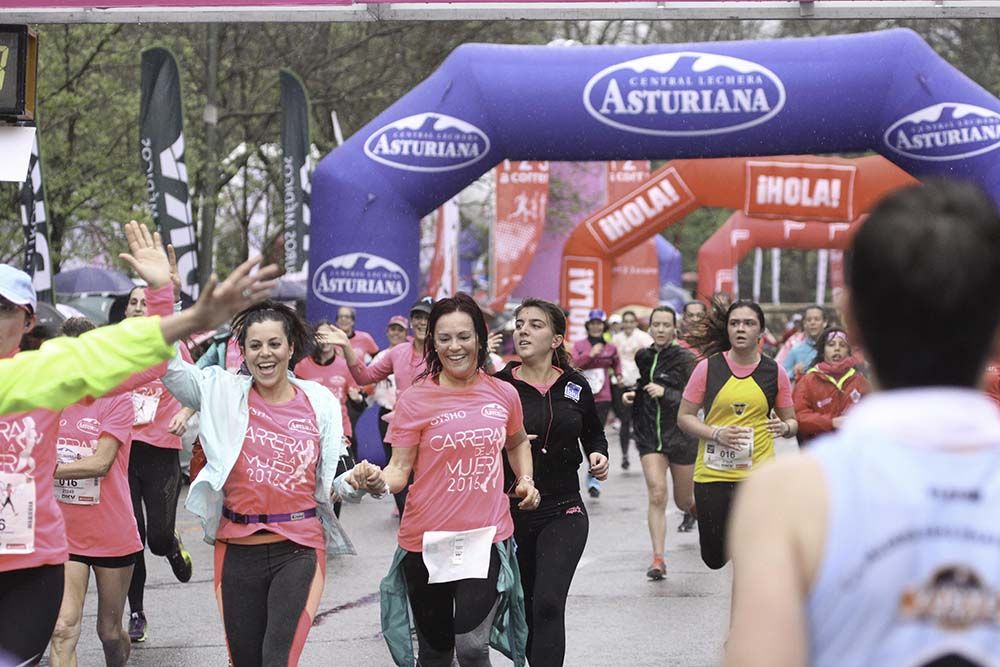 Carrera de la Mujer Madrid Meta 8 arco izquierdo de 9.20 a 9.35