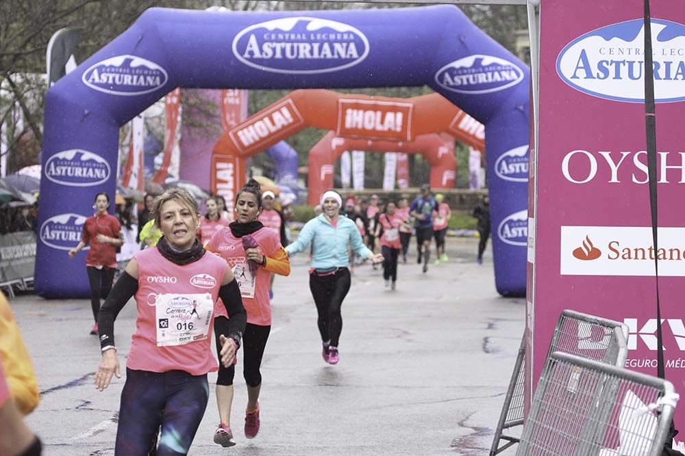 Carrera de la Mujer Madrid Meta 8 arco izquierdo de 9.20 a 9.35