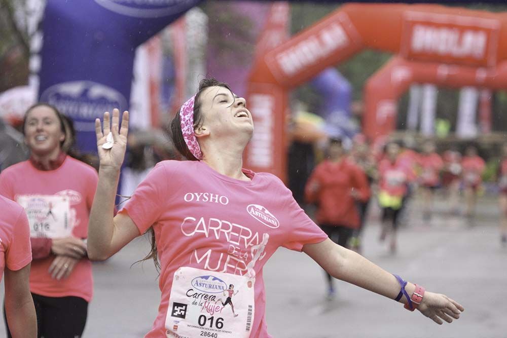 Carrera de la Mujer Madrid Meta 8 arco izquierdo de 9.20 a 9.35