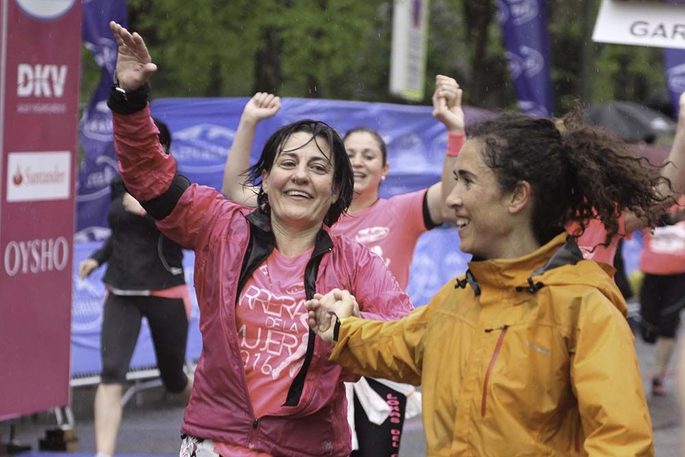Carrera de la Mujer Madrid Meta 8 arco izquierdo de 9.20 a 9.35