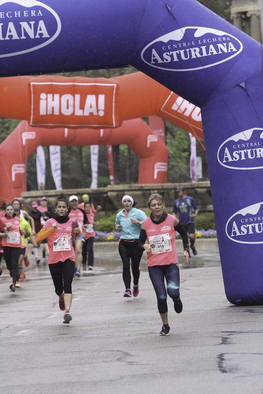 Carrera de la Mujer Madrid Meta 8 arco izquierdo de 9.20 a 9.35