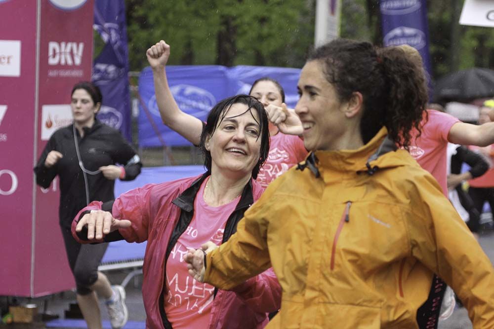 Carrera de la Mujer Madrid Meta 8 arco izquierdo de 9.20 a 9.35