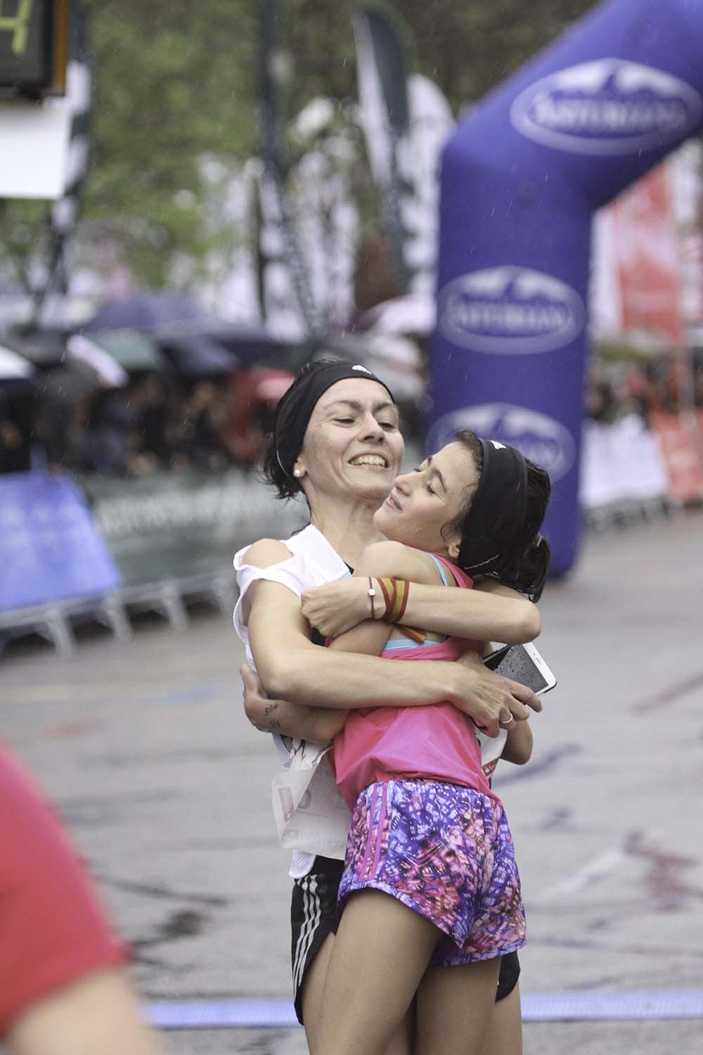 Carrera de la Mujer Madrid Meta 8 arco izquierdo de 9.20 a 9.35
