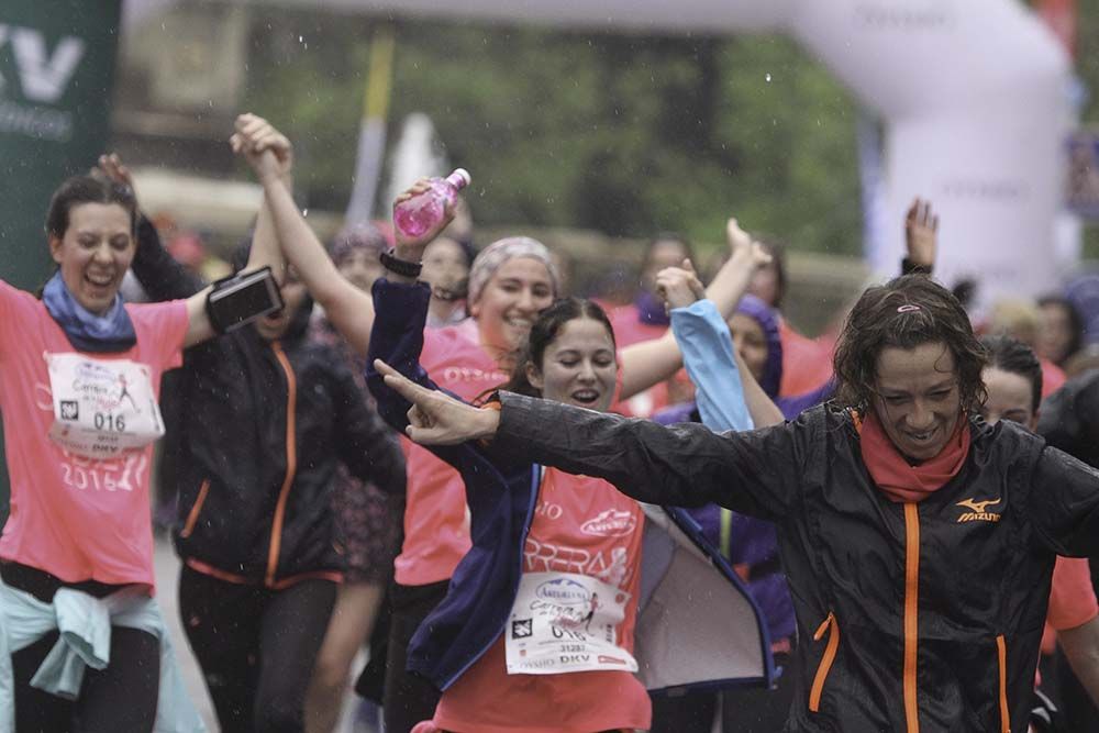 Carrera de la Mujer Madrid meta 9 Arco Izquierdo de 9.35 a 9.48