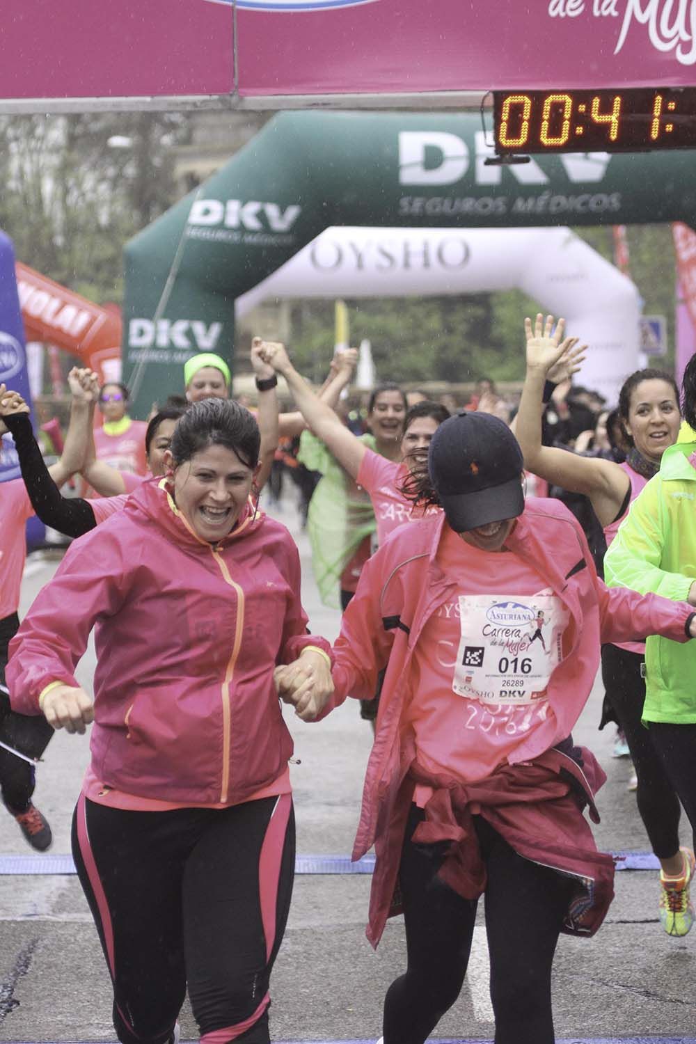Carrera de la Mujer Madrid meta 9 Arco Izquierdo de 9.35 a 9.48