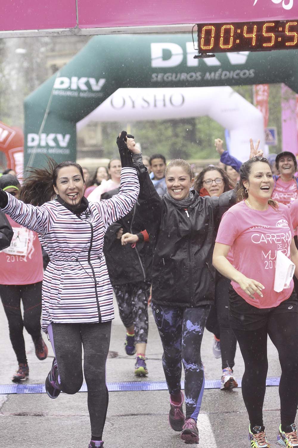 Carrera de la Mujer Madrid meta 9 Arco Izquierdo de 9.35 a 9.48