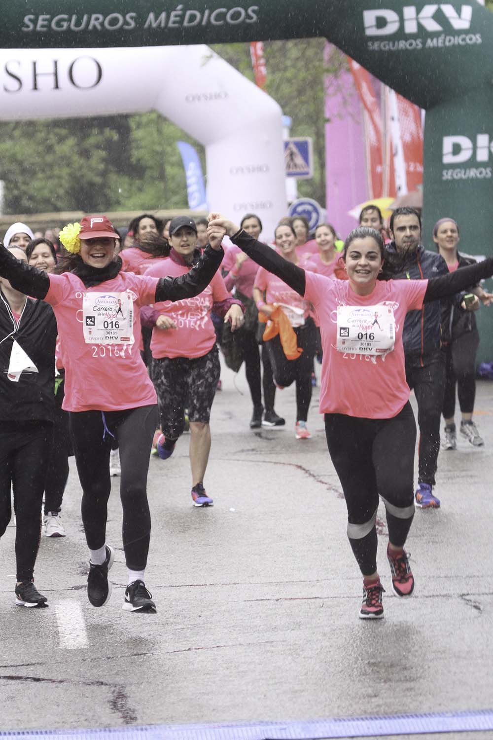 Carrera de la Mujer Madrid meta 9 Arco Izquierdo de 9.35 a 9.48