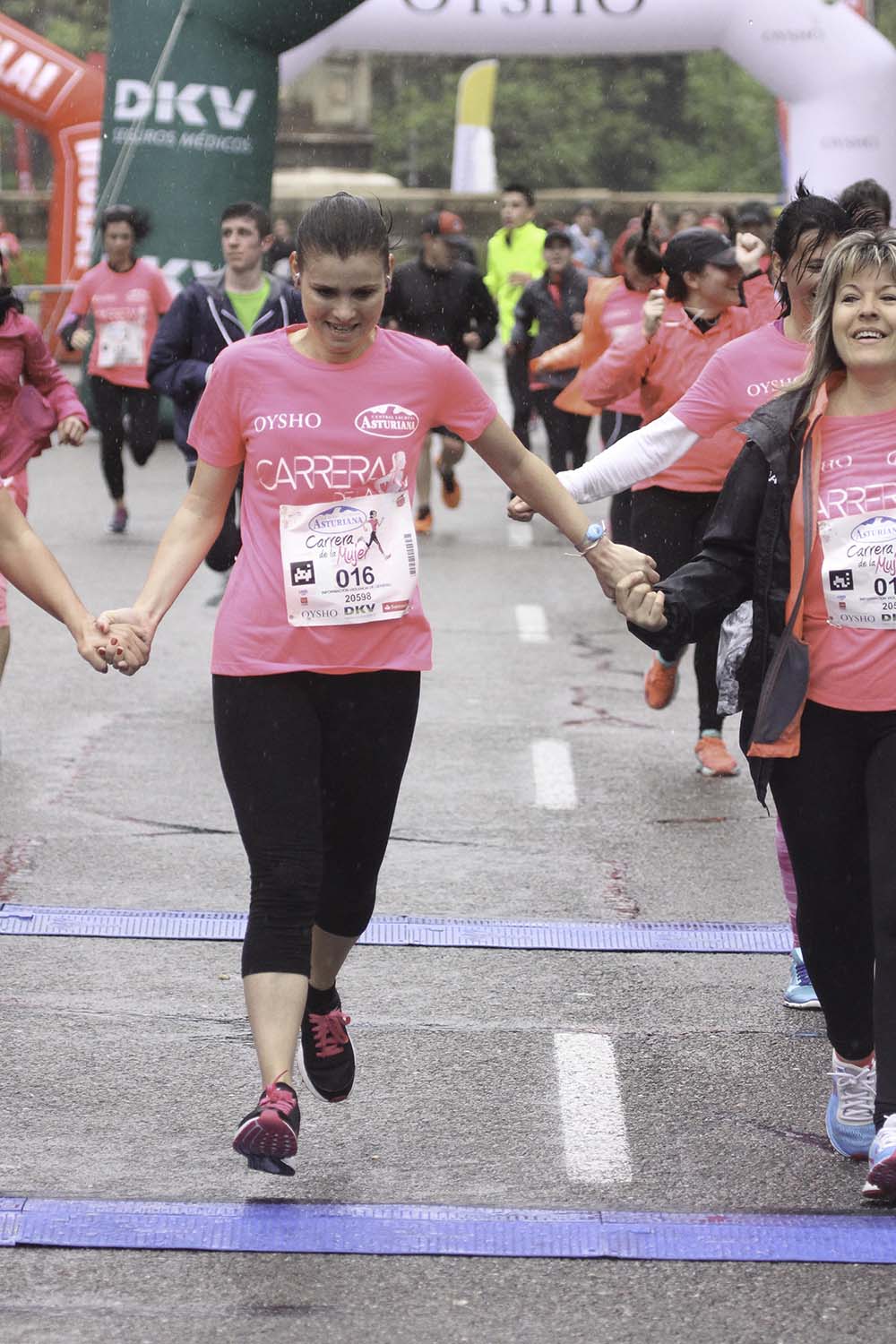 Carrera de la Mujer Madrid meta 9 Arco Izquierdo de 9.35 a 9.48