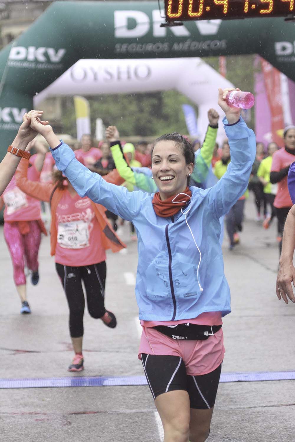 Carrera de la Mujer Madrid meta 9 Arco Izquierdo de 9.35 a 9.48