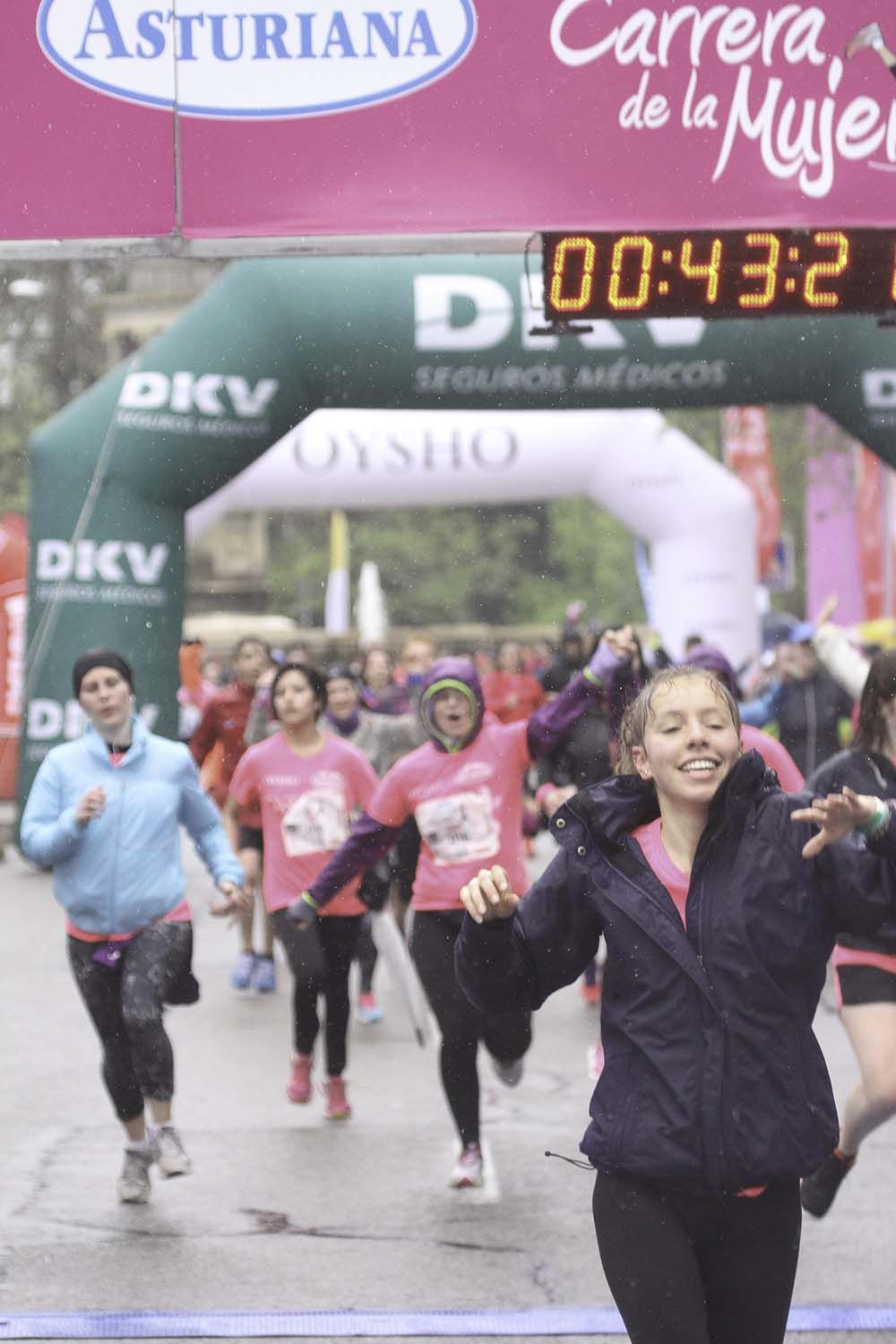 Carrera de la Mujer Madrid meta 9 Arco Izquierdo de 9.35 a 9.48