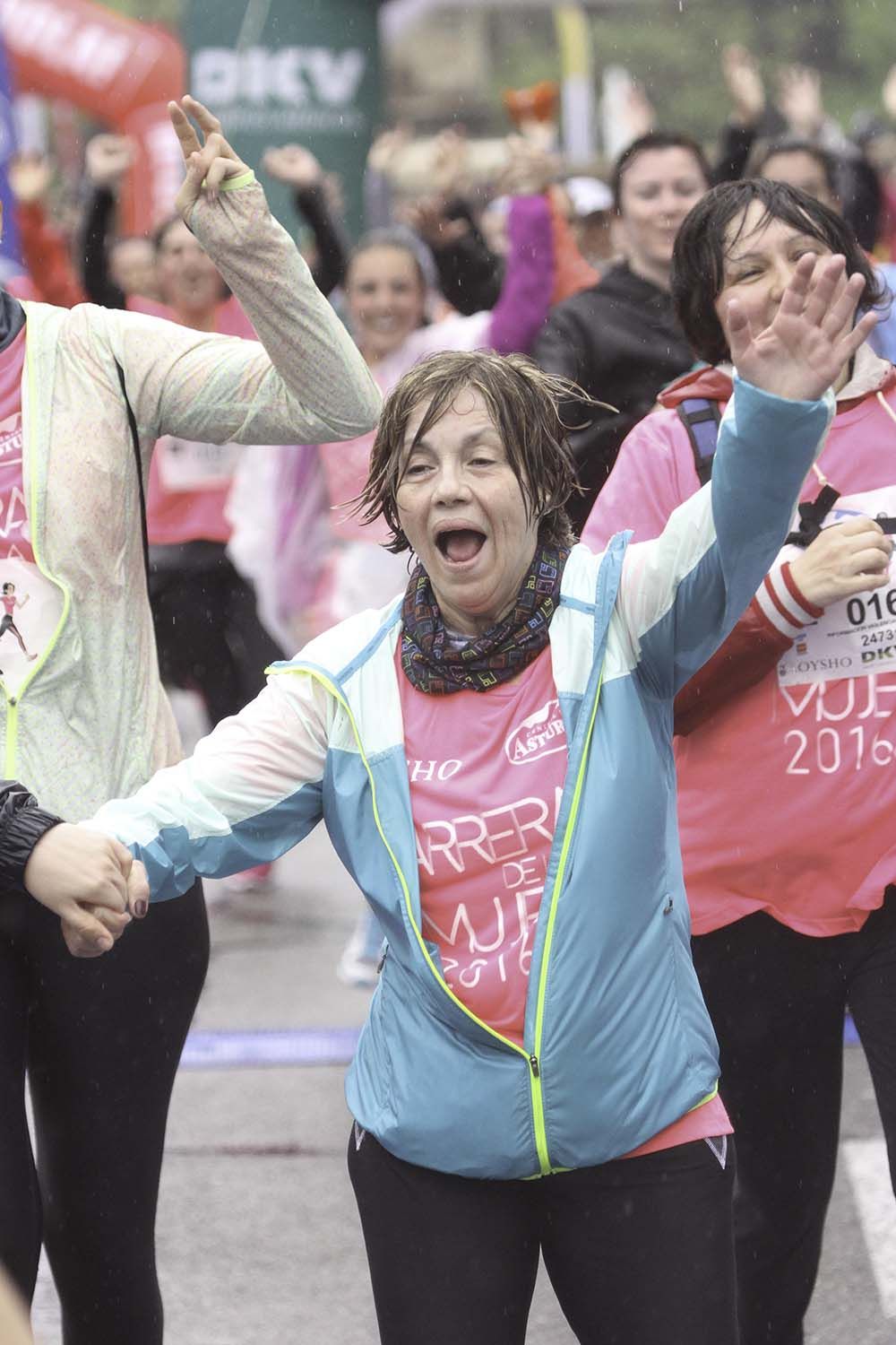 Carrera de la Mujer Madrid meta 9 Arco Izquierdo de 9.35 a 9.48