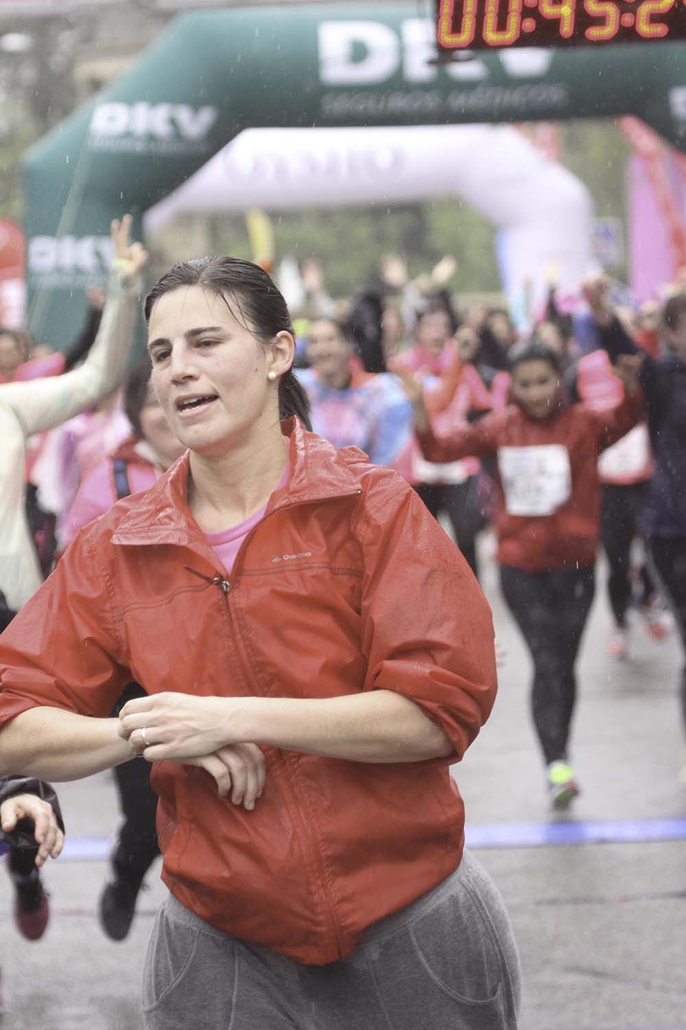 Carrera de la Mujer Madrid meta 9 Arco Izquierdo de 9.35 a 9.48
