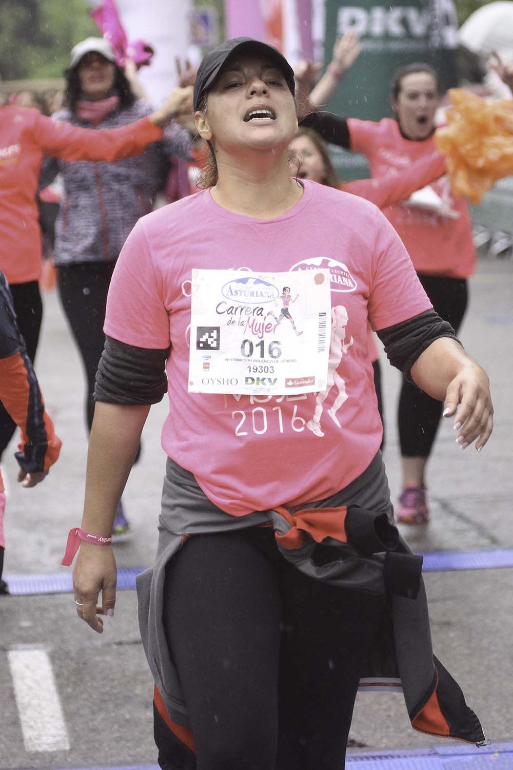 Carrera de la Mujer Madrid meta 9 Arco Izquierdo de 9.35 a 9.48