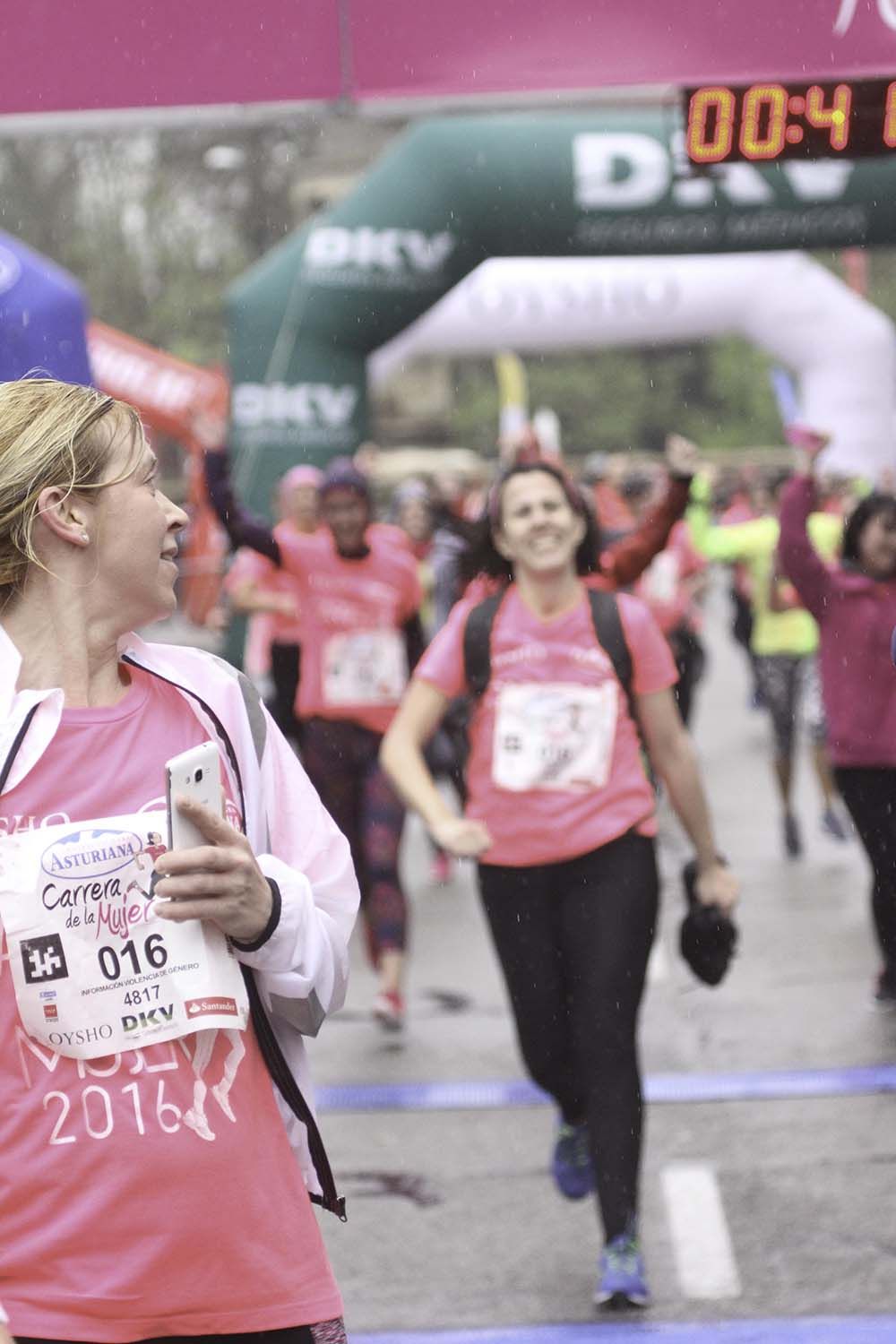 Carrera de la Mujer Madrid meta 9 Arco Izquierdo de 9.35 a 9.48