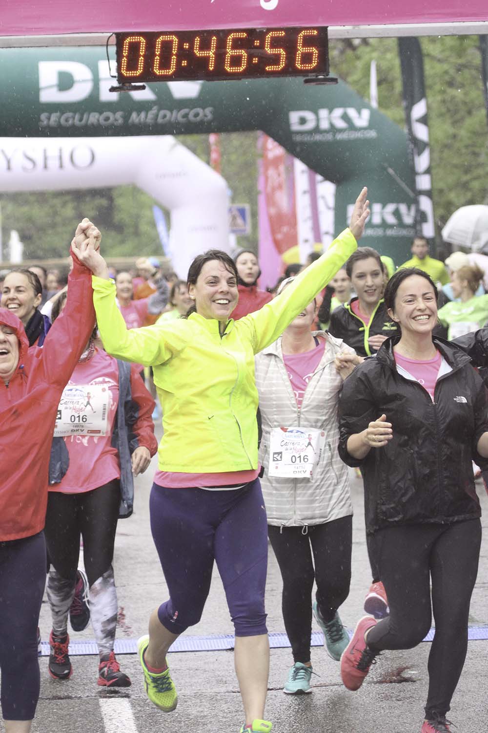 Carrera de la Mujer Madrid meta 9 Arco Izquierdo de 9.35 a 9.48