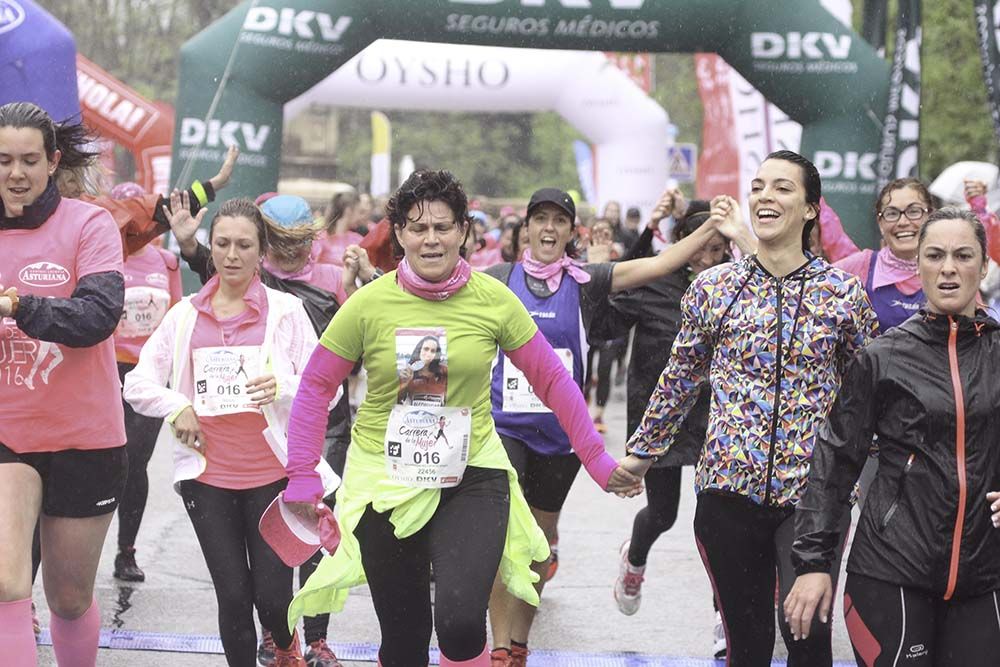 Carrera de la Mujer Madrid meta 9 Arco Izquierdo de 9.35 a 9.48