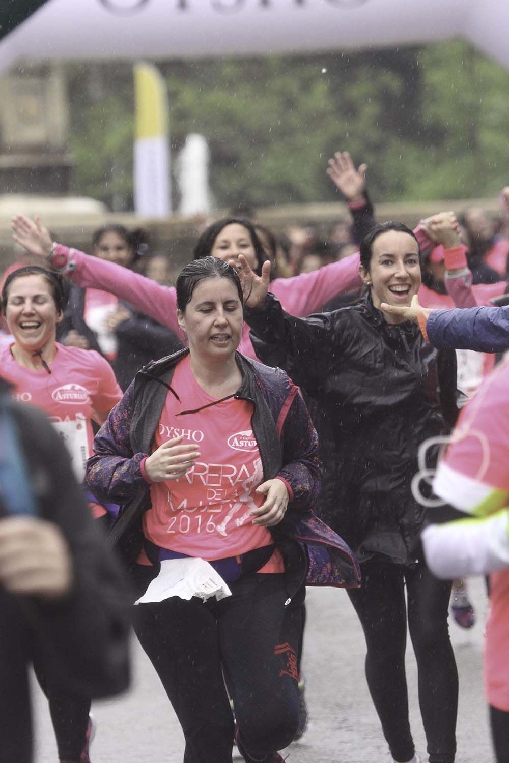 Carrera de la Mujer Madrid meta 9 Arco Izquierdo de 9.35 a 9.48