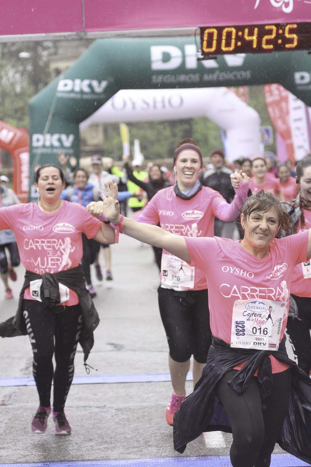 Carrera de la Mujer Madrid meta 9 Arco Izquierdo de 9.35 a 9.48