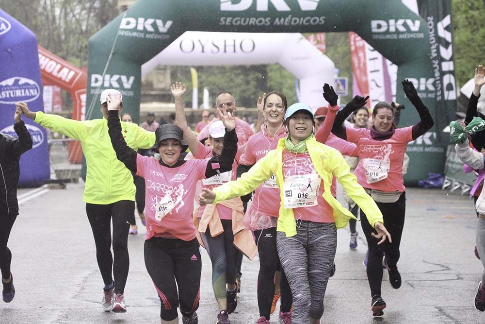 Carrera de la Mujer Madrid meta 9 Arco Izquierdo de 9.35 a 9.48